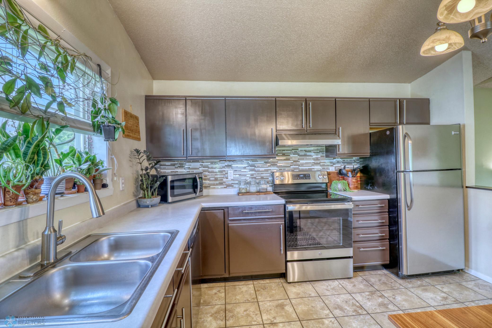 Kitchen1_5.jpg