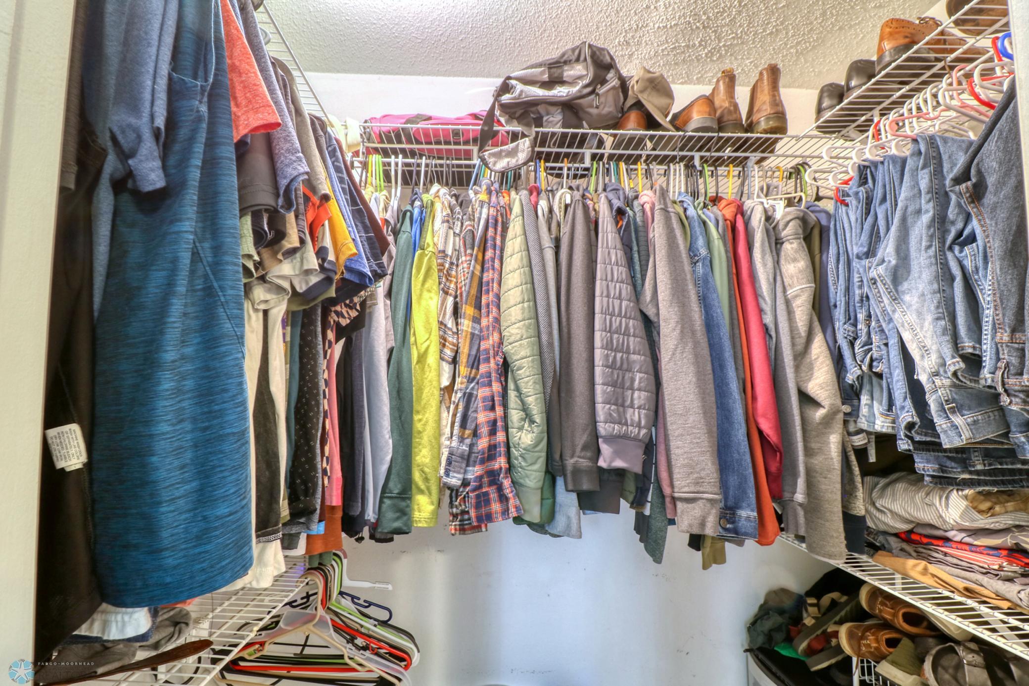 Basement Bedroom Closet.jpg