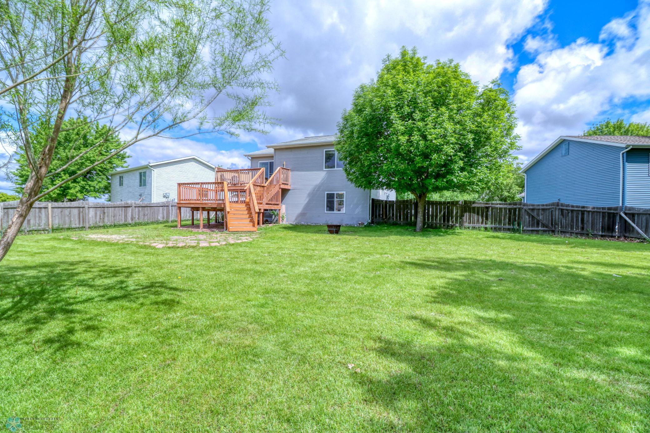 Backyard1_2.jpg