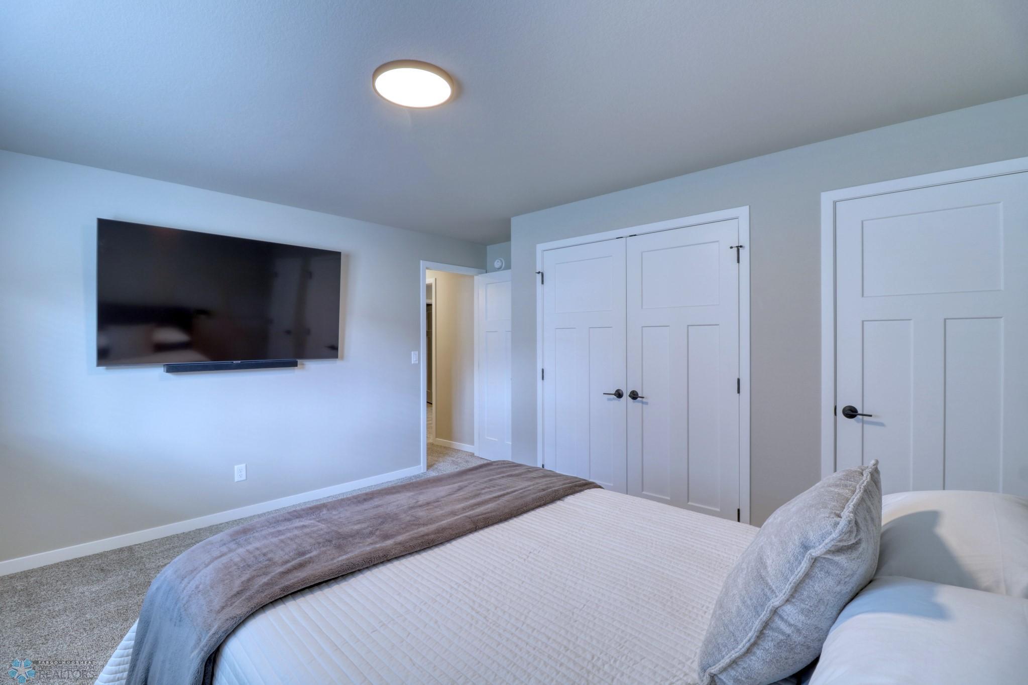 Basement Bedroom1_2.jpg