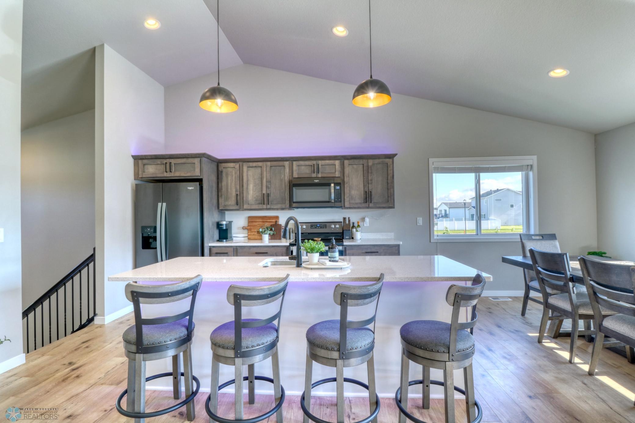 Kitchen1_2.jpg