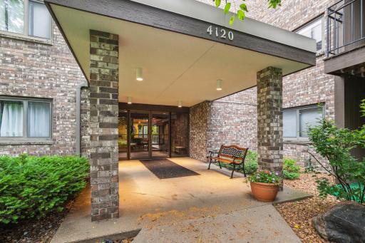 4120 Parklawn Avenue, 120, Minneapolis, MN 55435