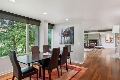18002 Bearpath Trail, Eden Prairie, MN 55347