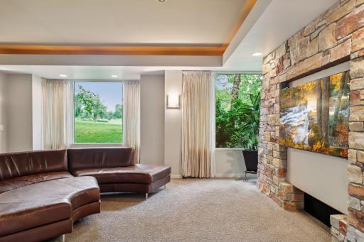 18002 Bearpath Trail, Eden Prairie, MN 55347