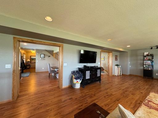 310 7th Street SW, Roseau, MN 56751