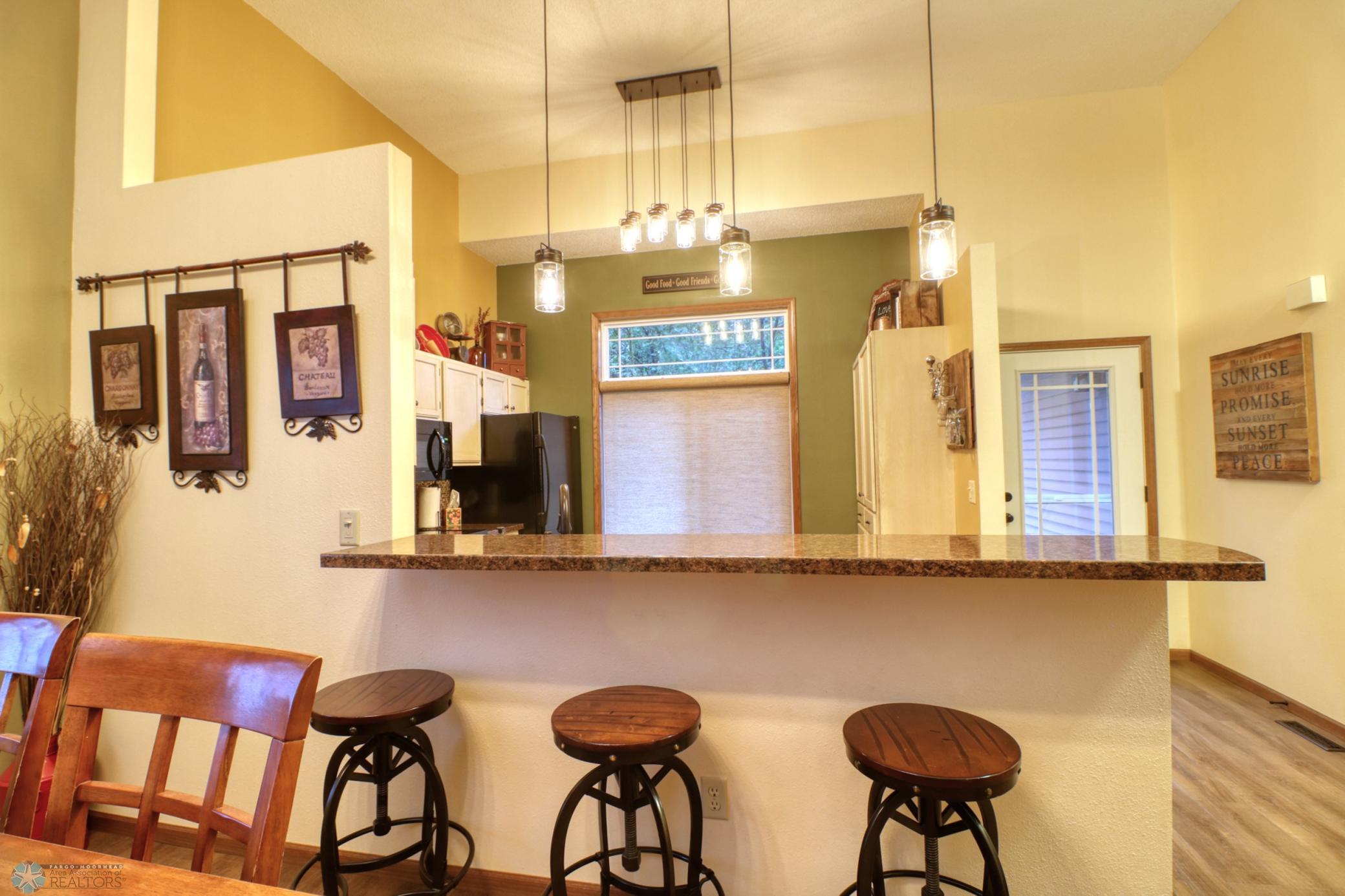 Kitchen1_0.jpg
