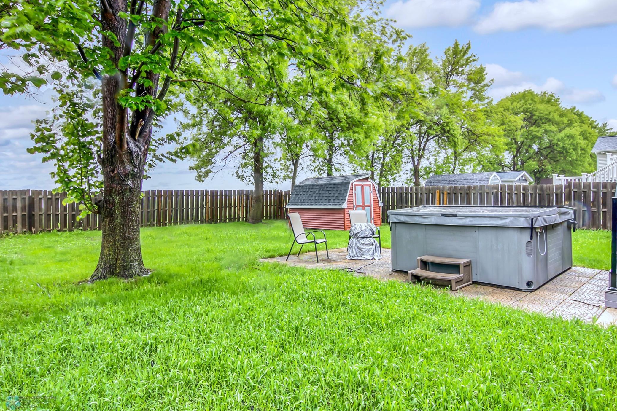 Backyard1_2.jpg
