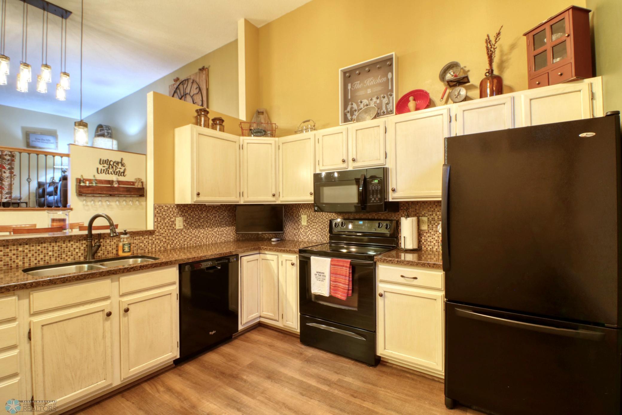 Kitchen1_5.jpg