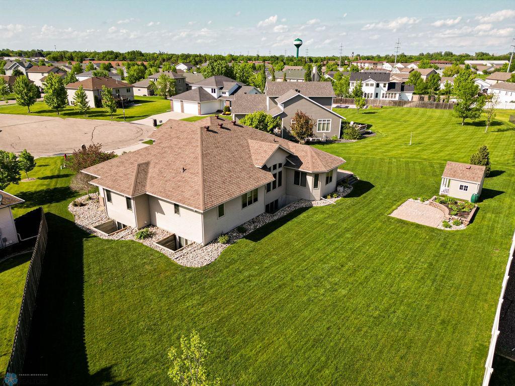 Large Pie Shaped Yard.jpg
