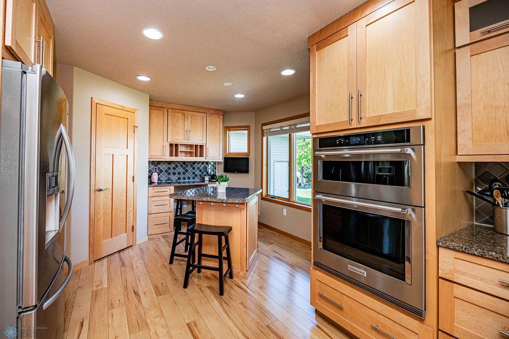 Small Island in Back of Kitchen