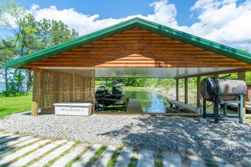 9561 Little Stoney Point Drive NE, Remer, MN 56672