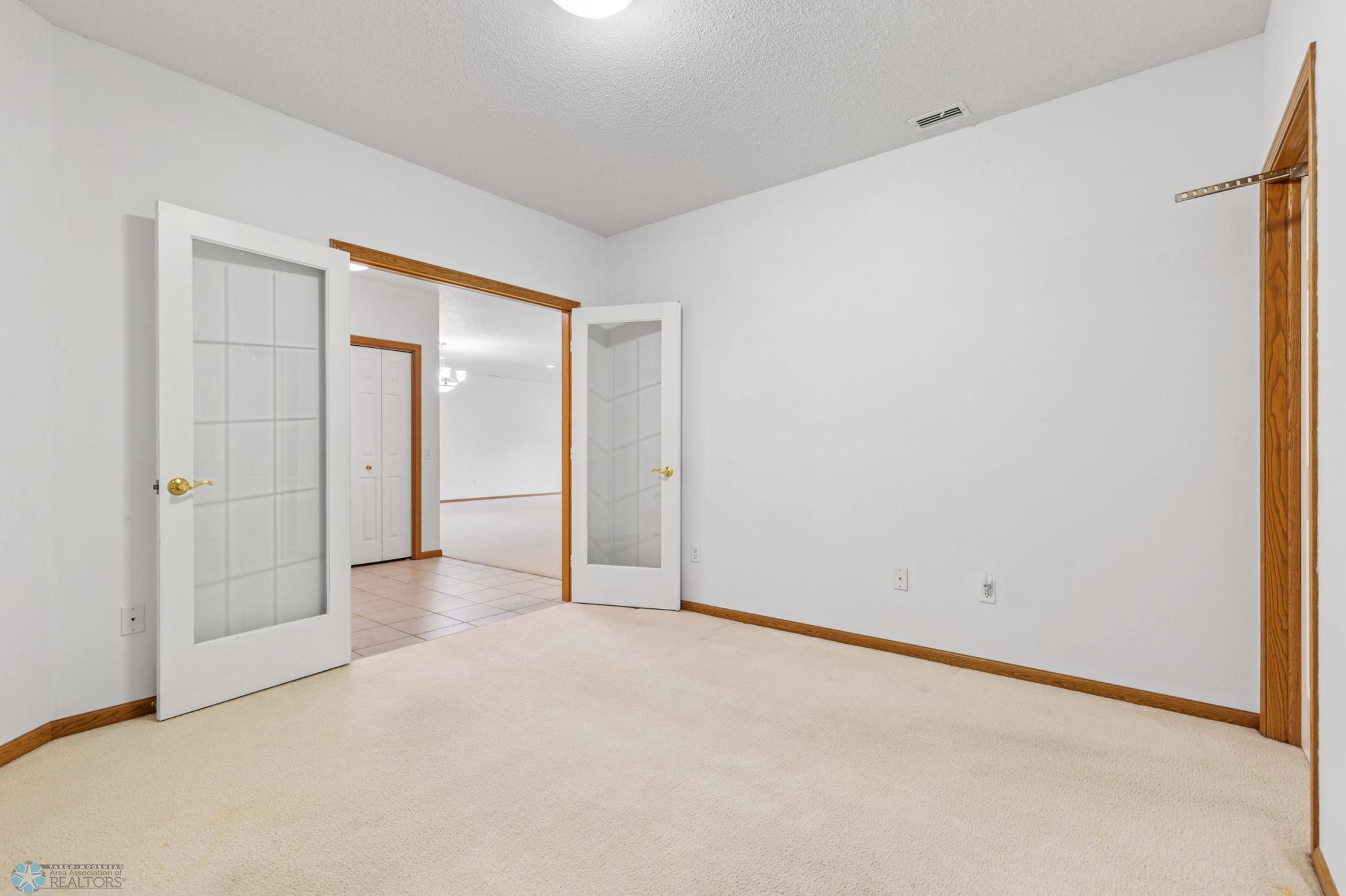 Bonus Room/office