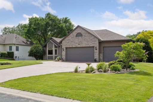 6767 Clearwater Creek Drive, Hugo, MN 55038