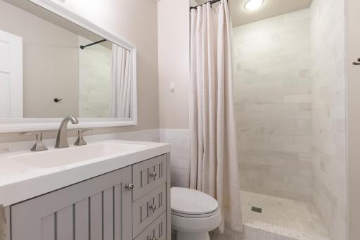 1535 Bavarian Shores Drive, Chaska, MN 55318