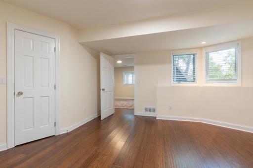 1535 Bavarian Shores Drive, Chaska, MN 55318