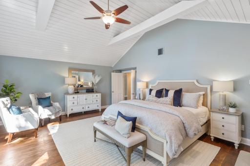 1535 Bavarian Shores Drive, Chaska, MN 55318