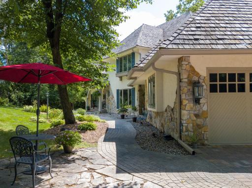 1535 Bavarian Shores Drive, Chaska, MN 55318