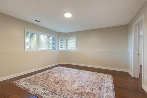 1535 Bavarian Shores Drive, Chaska, MN 55318