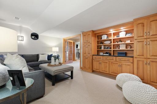 1535 Bavarian Shores Drive, Chaska, MN 55318