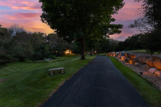 1535 Bavarian Shores Drive, Chaska, MN 55318