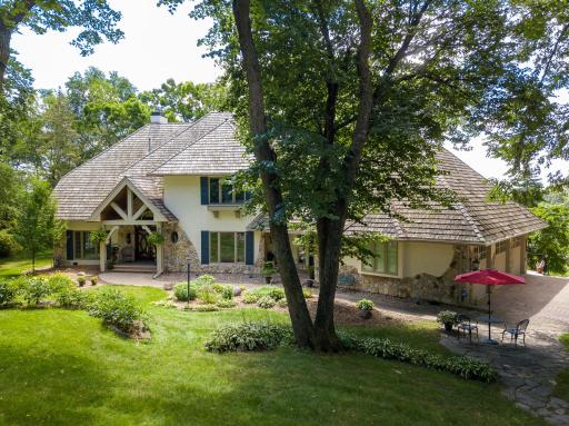 1535 Bavarian Shores Drive, Chaska, MN 55318
