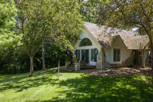 1535 Bavarian Shores Drive, Chaska, MN 55318