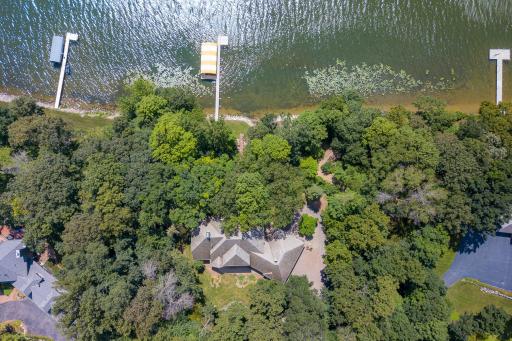 1535 Bavarian Shores Drive, Chaska, MN 55318