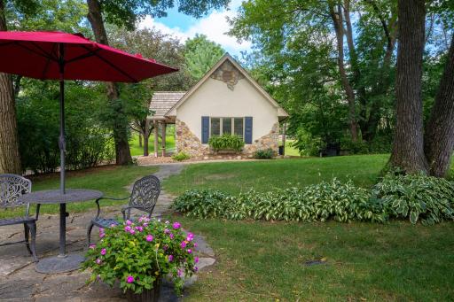 1535 Bavarian Shores Drive, Chaska, MN 55318