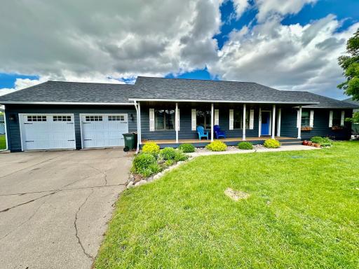 313 7th Street NE, Melrose, MN 56352