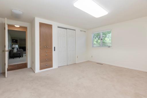 810 Smithtown Terrace, Excelsior, MN 55331