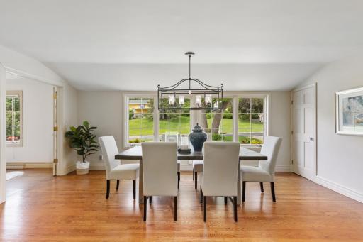 810 Smithtown Terrace, Excelsior, MN 55331
