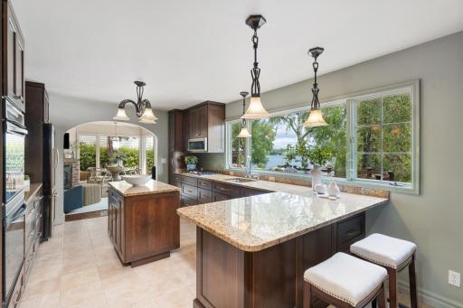810 Smithtown Terrace, Excelsior, MN 55331