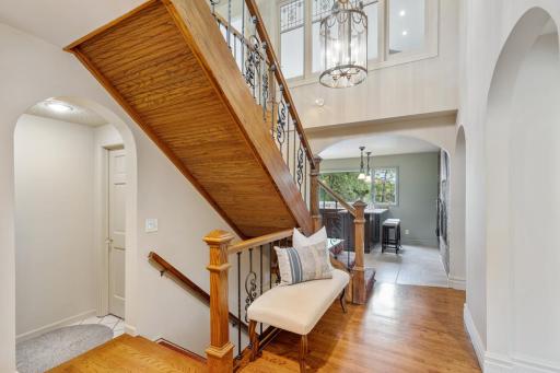 810 Smithtown Terrace, Excelsior, MN 55331
