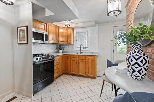 810 Smithtown Terrace, Excelsior, MN 55331