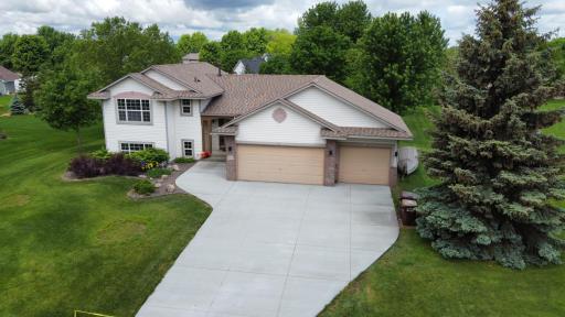 Beautiful 4 level home in desired Mallard Estates neighborhood, NEW CONCRETE DRIVEWAY, extra wide front sidewalk, new roof (2023), newer maintenance free siding, huge .5 acre lot, nicely landscaped.