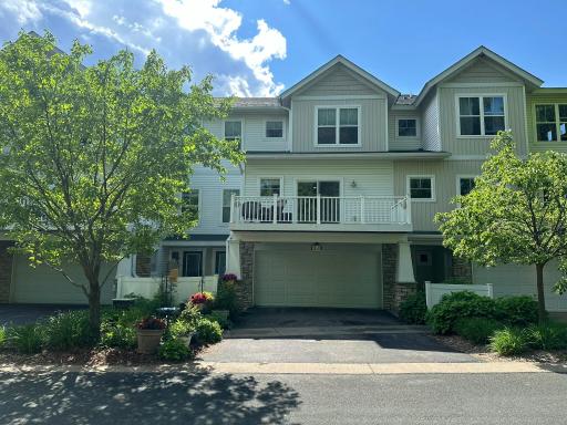 2710 New Century Place E, Saint Paul, MN 55119