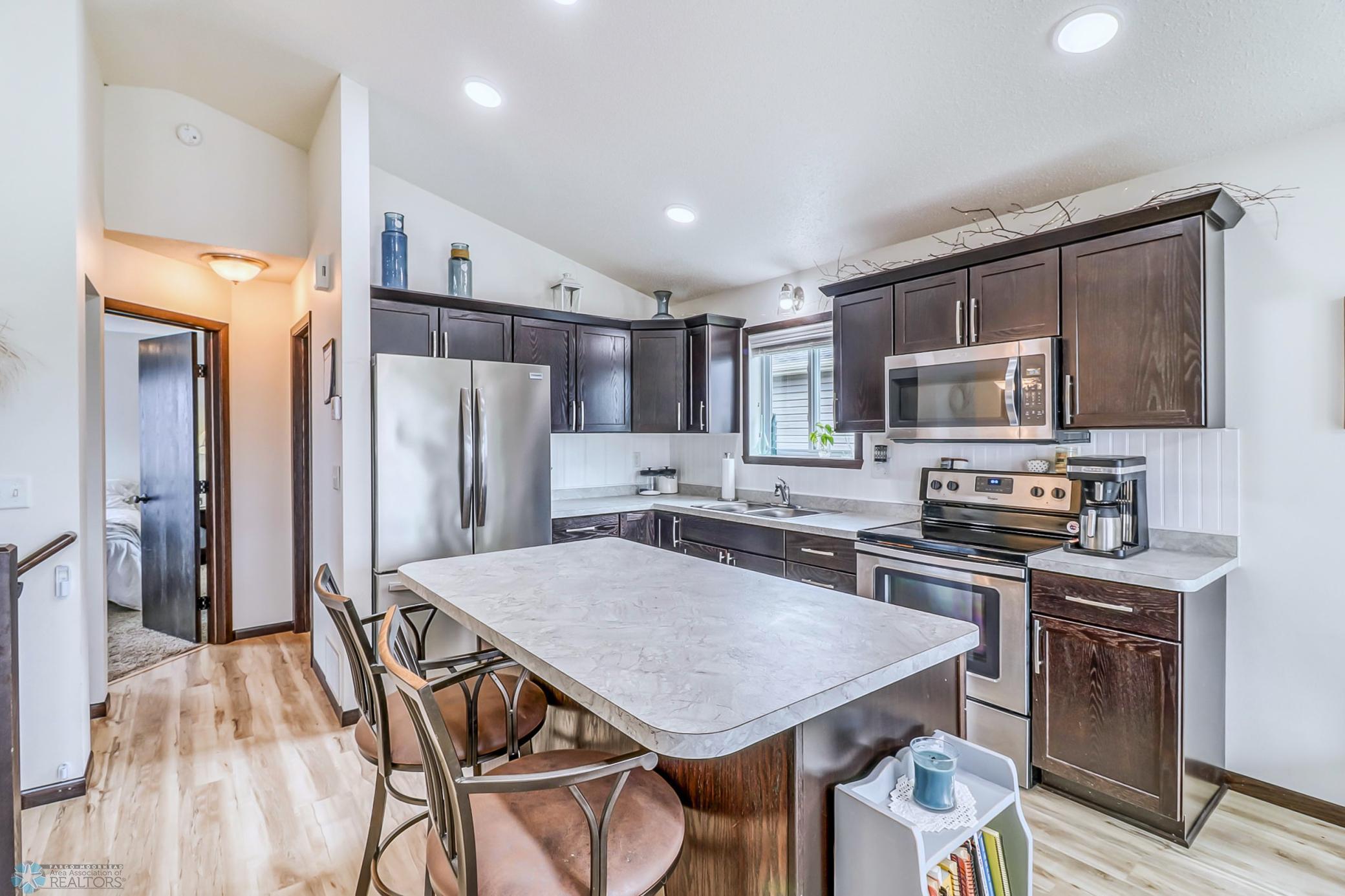Kitchen (1).jpg