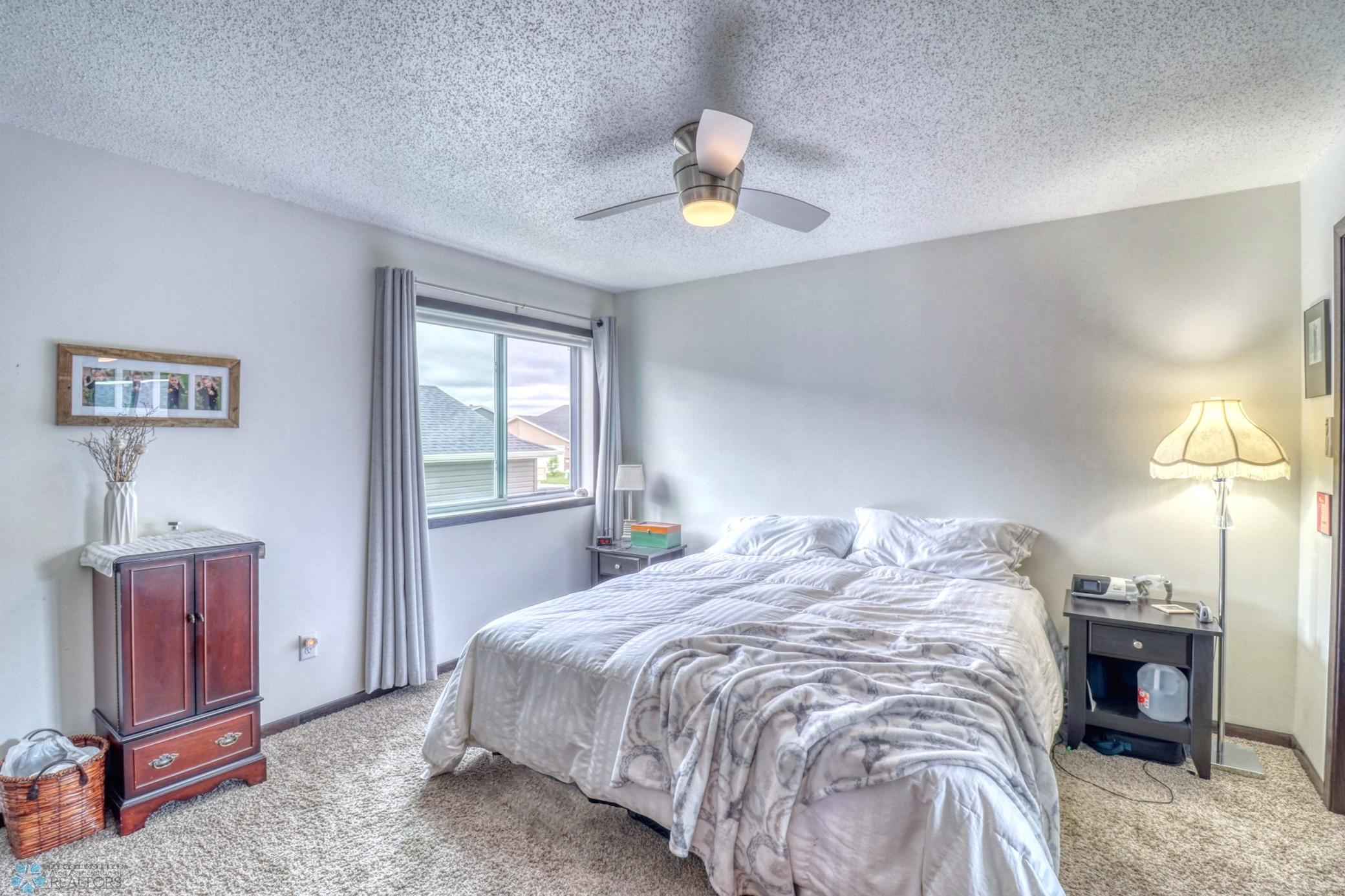Primary Bed (1).jpg