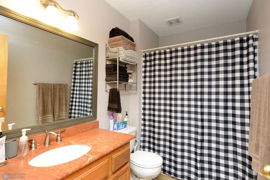 Lower Full Bath