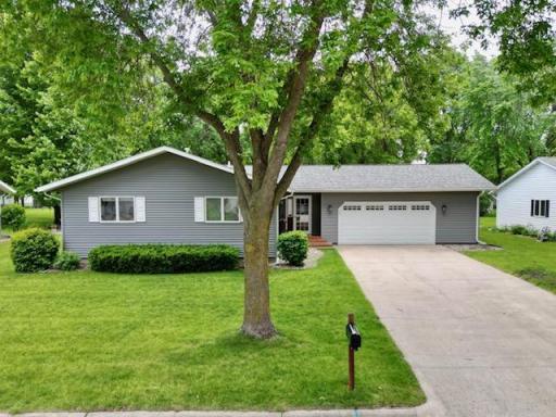 808 E Oak Street, Redwood Falls, MN 56283