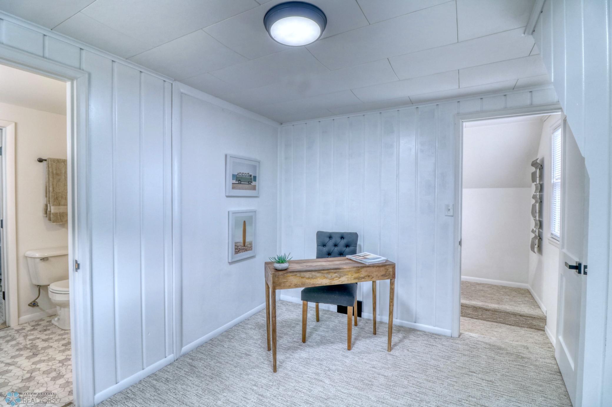 Upstairs Office1_1.jpg