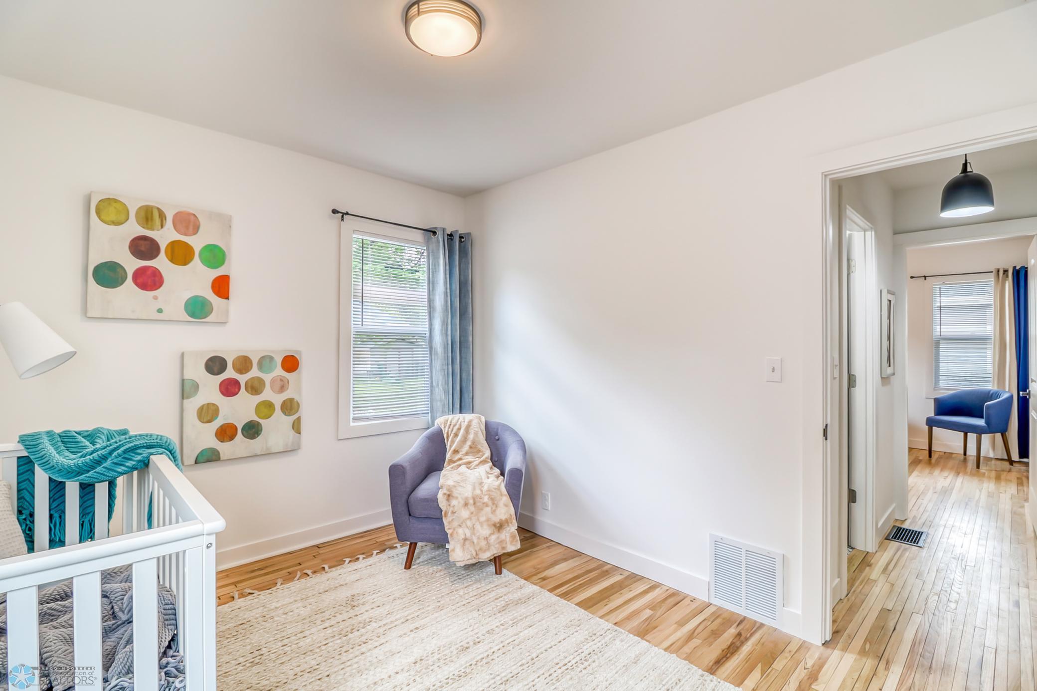 Bedroom1_2.jpg