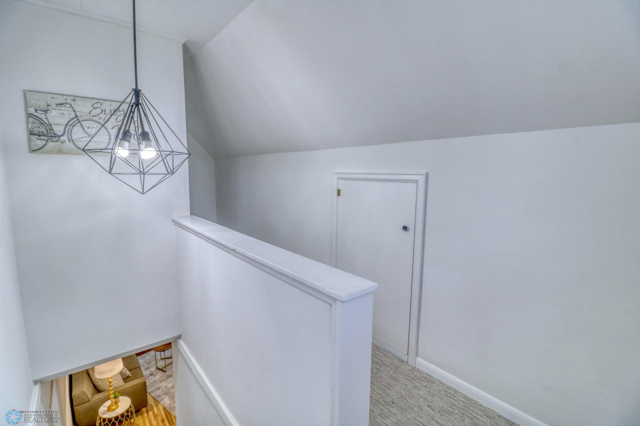 Upstairs1_1.jpg