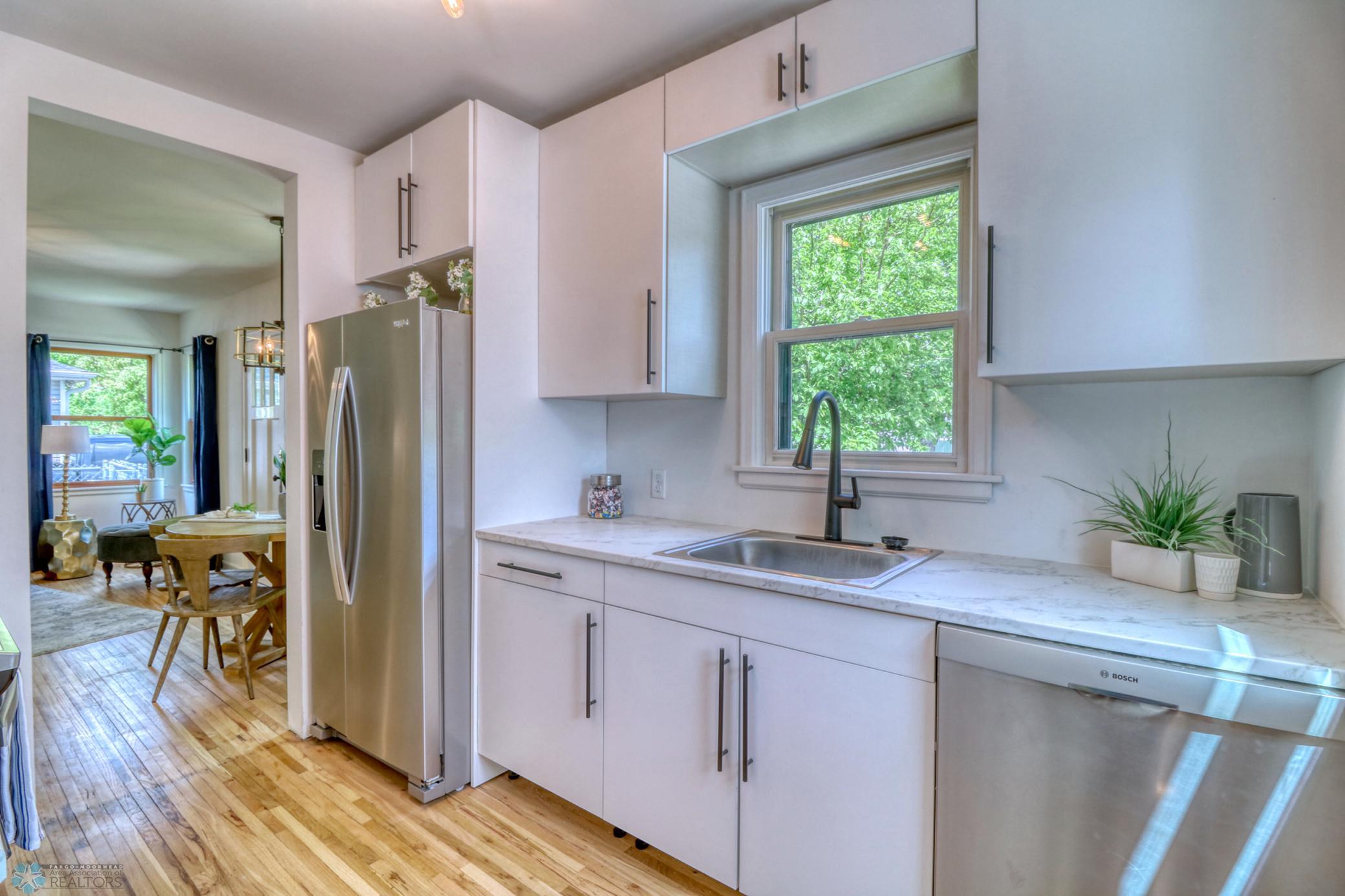 Kitchen1_1.jpg