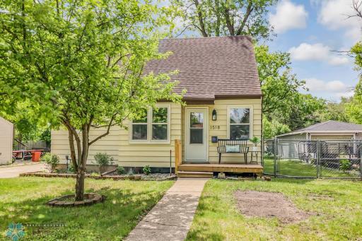 1518 12 Avenue S, Fargo, ND 58103