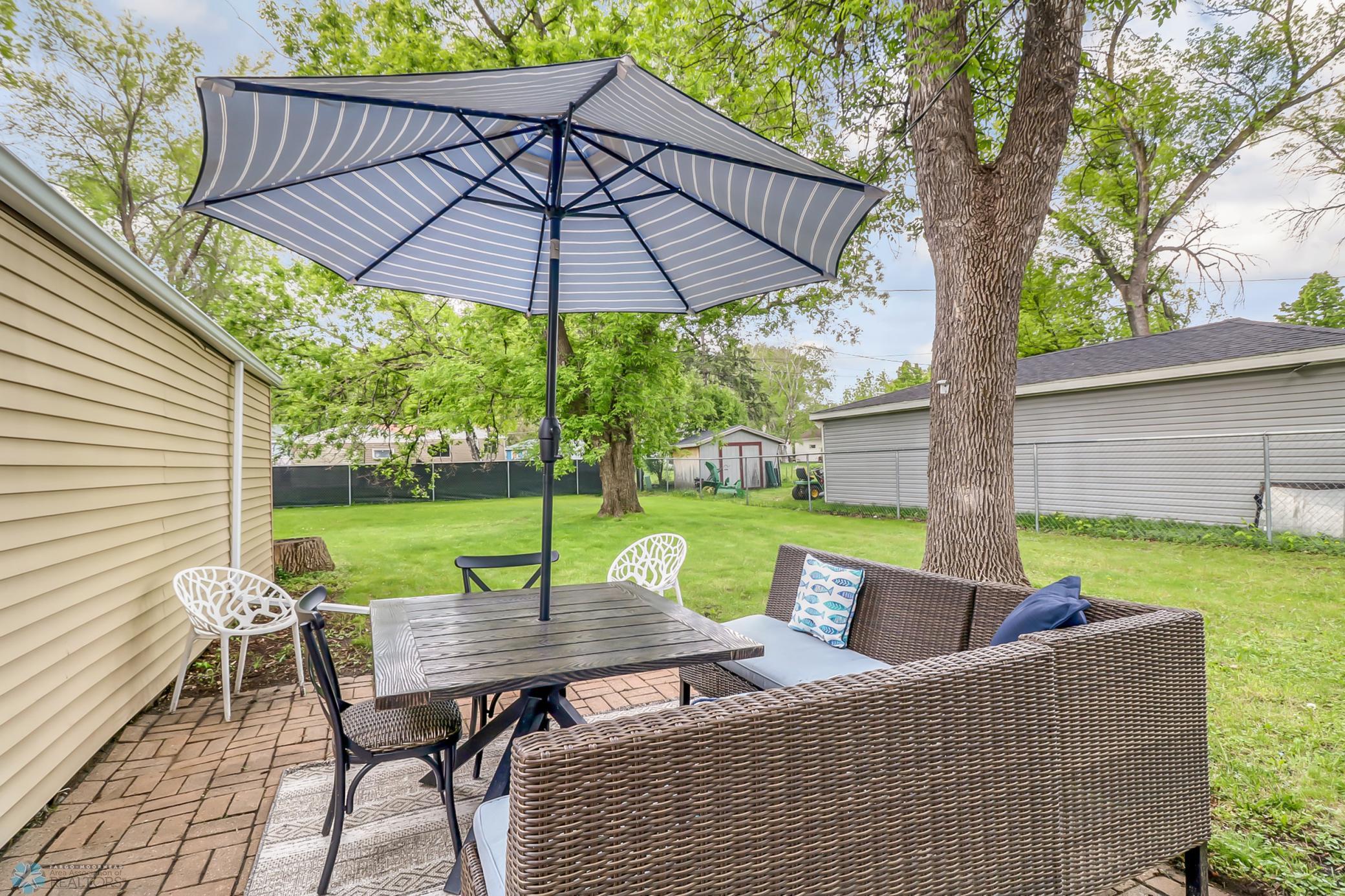 Backyard1_2.jpg