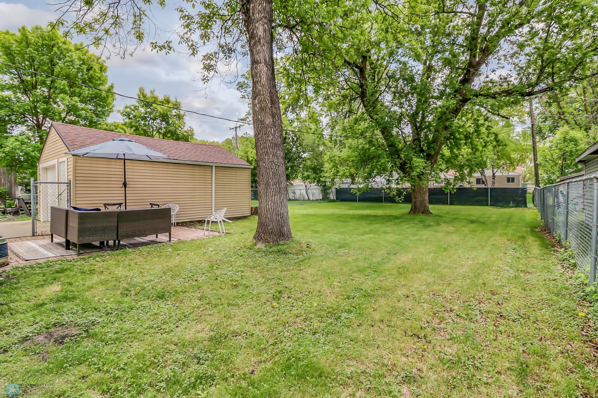 Backyard1_3.jpg