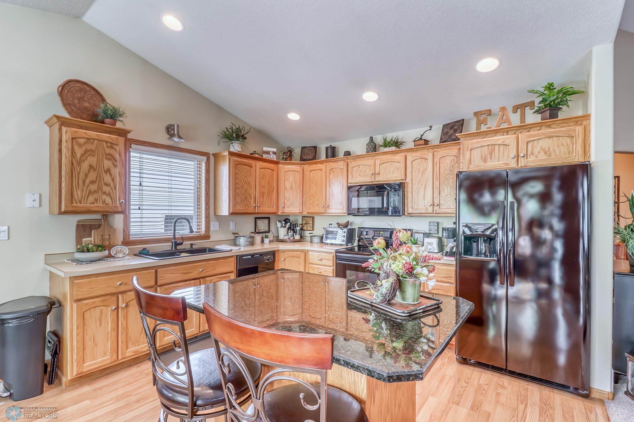 4Kitchen (1).jpg