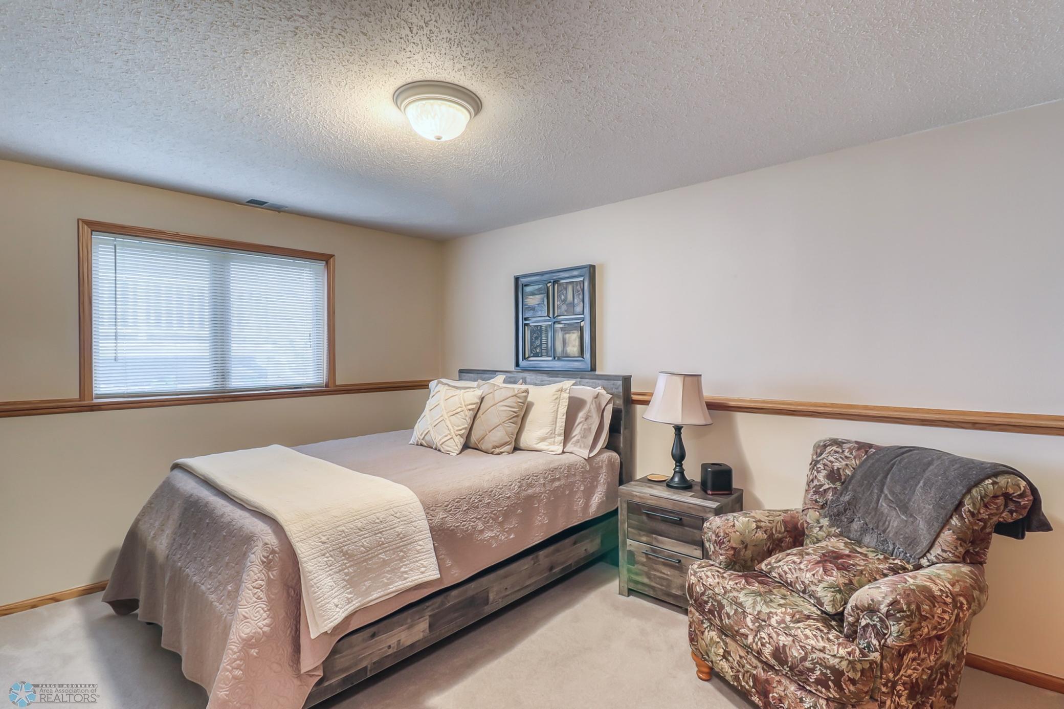 11BasementBed1 (1).jpg