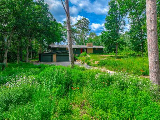 90 Many Levels Road, Saint Paul, MN 55110